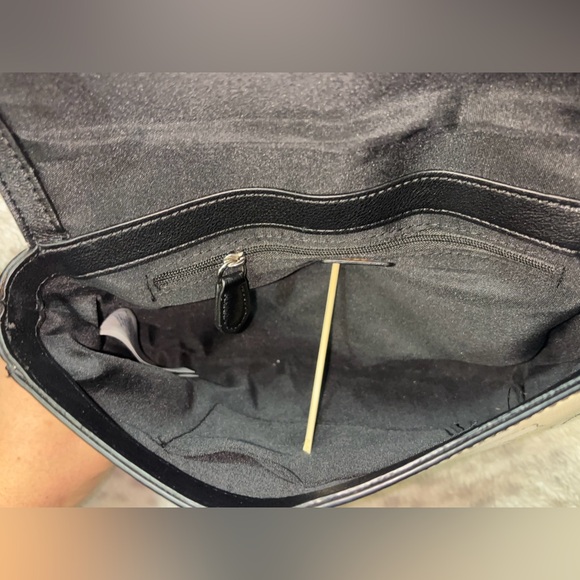 CHAPS FLORAL CROSSBODY BAG - Picture 7 of 11